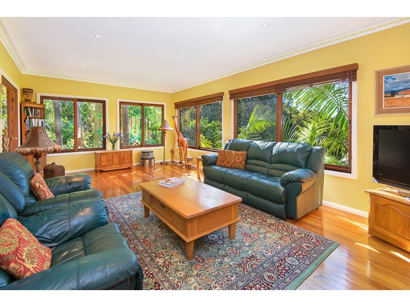 45 Cannes Drive (access Cannes Drive  via Riviera Avenue), Avalon NSW 2107