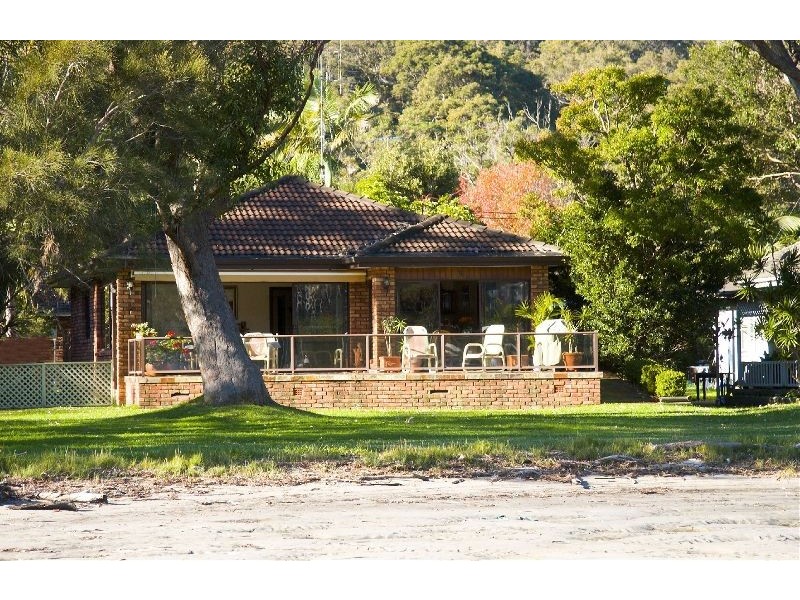 18 Currawong Avenue, Palm Beach NSW 2108