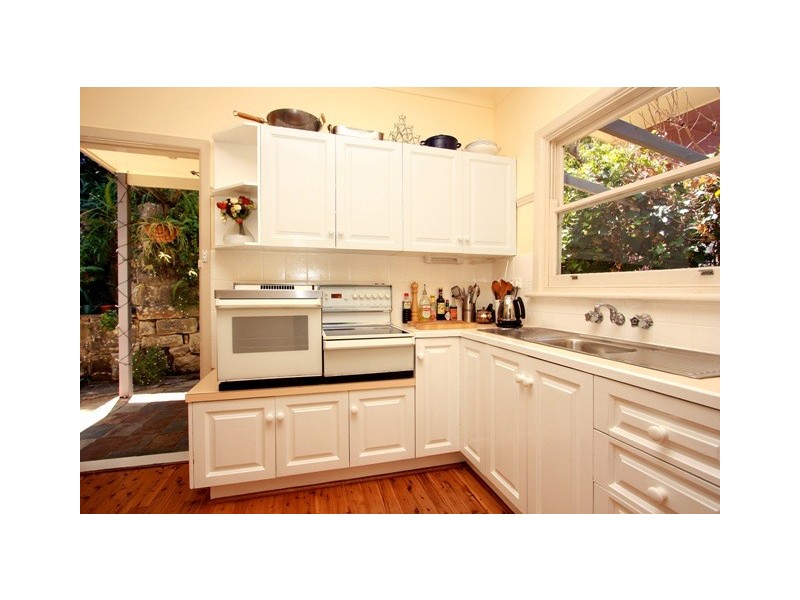 43  Dress Circle Road, Avalon Beach NSW 2107