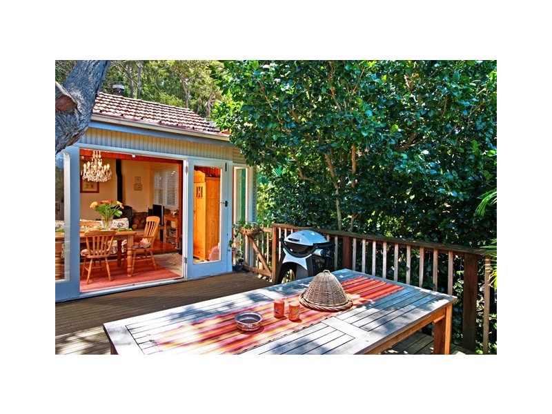 43  Dress Circle Road, Avalon Beach NSW 2107