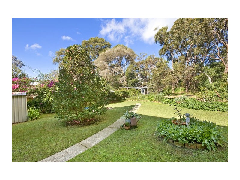 27  St Andrews Gate, Elanora Heights NSW 2101