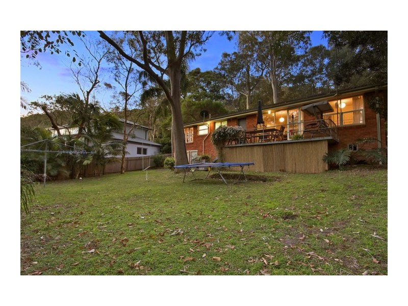 33 Dolphin Crescent, Avalon NSW 2107