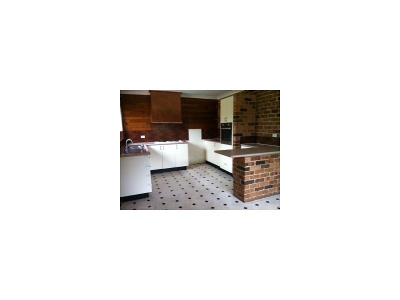 211 Spinks Road,, Glossodia NSW 2756