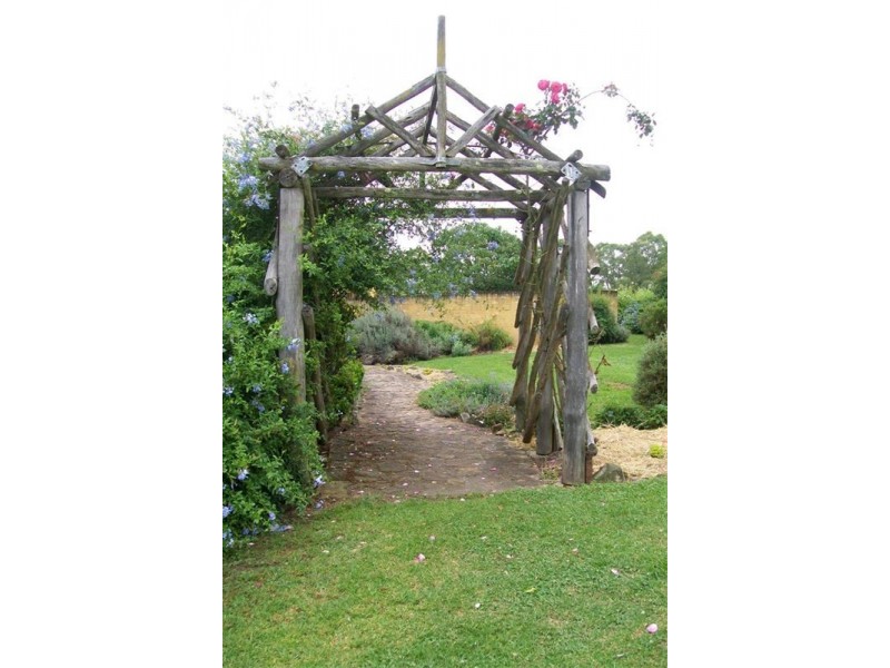 556 Blaxlands Ridge Road, Kurrajong NSW 2758