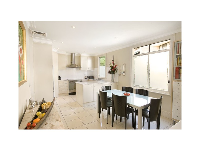 2/6  Montpelier Street, Neutral Bay NSW 2089