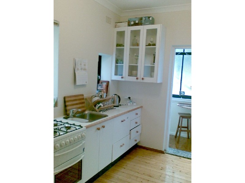 8/29  East Crescent Street, Mcmahons Point NSW 2060