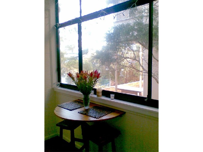 8/29  East Crescent Street, Mcmahons Point NSW 2060