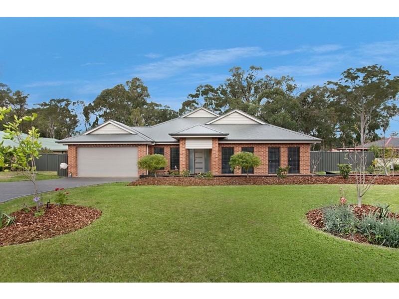 15 Potoroo Boulevard, Medowie NSW 2318