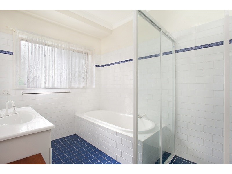 4 Squires Close, Medowie NSW 2318