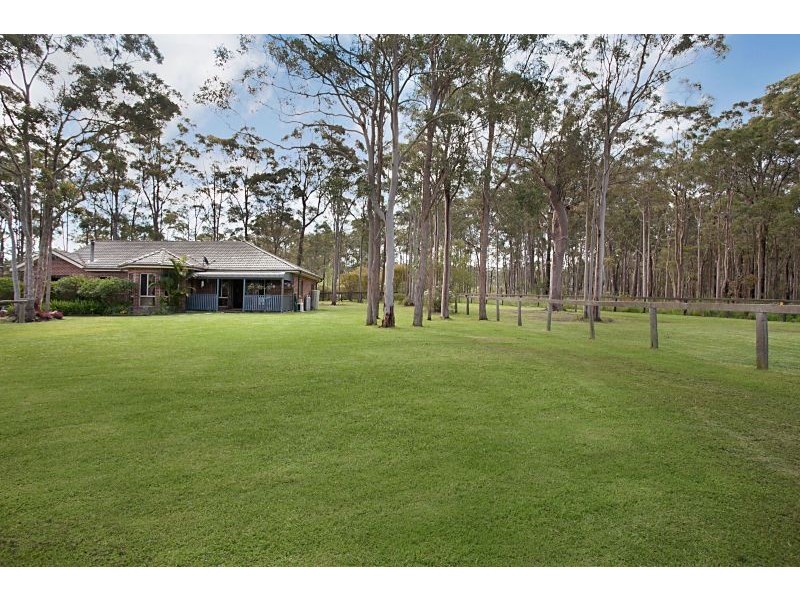 4 Squires Close, Medowie NSW 2318