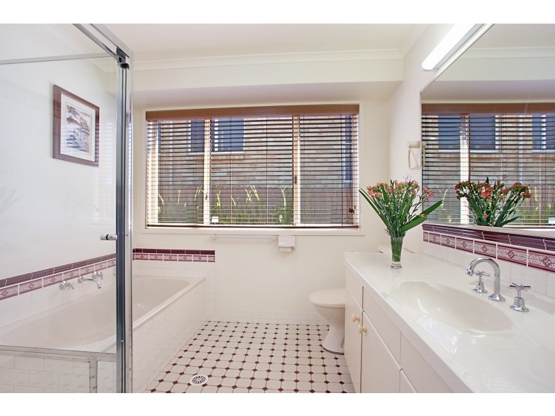 4 Sequoia Street, Medowie NSW 2318