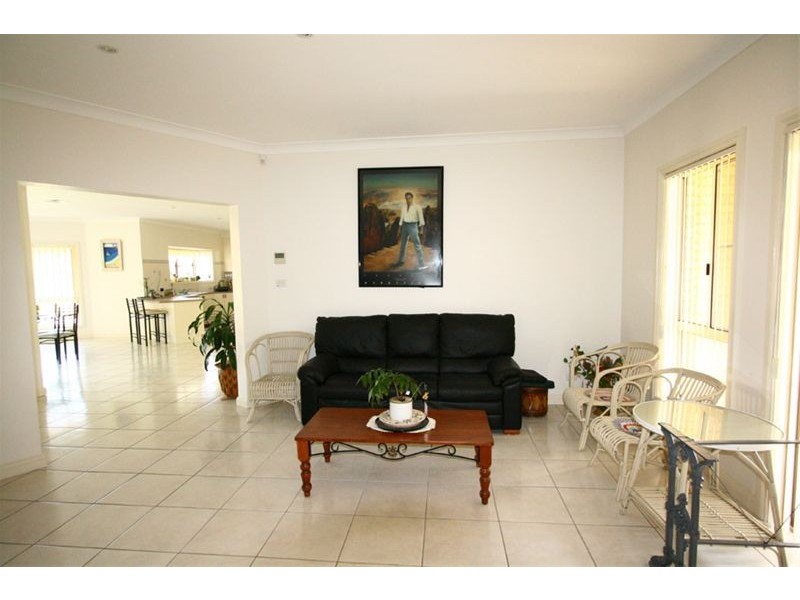 1  Eagle Close, Medowie NSW 2318