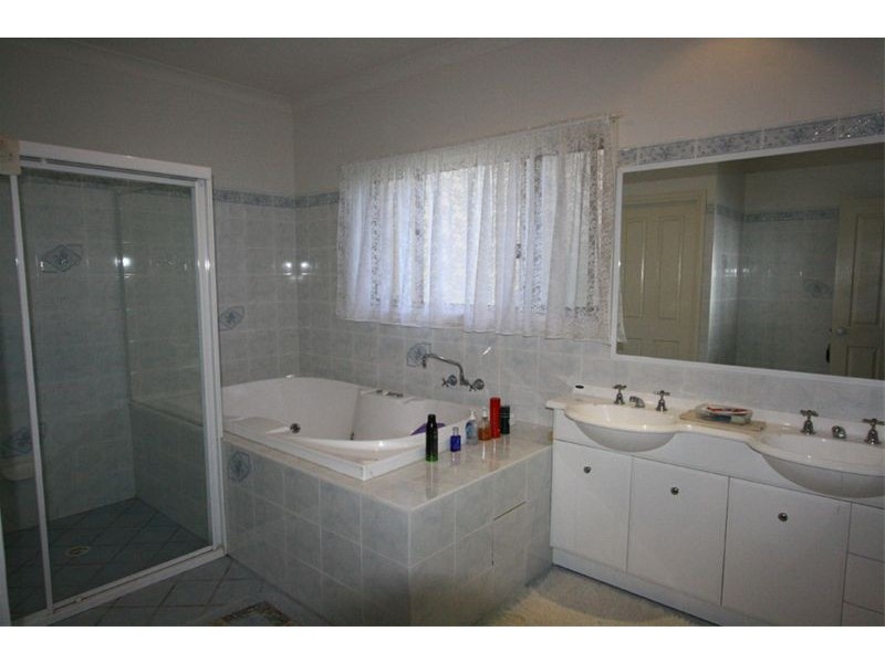 1  Eagle Close, Medowie NSW 2318