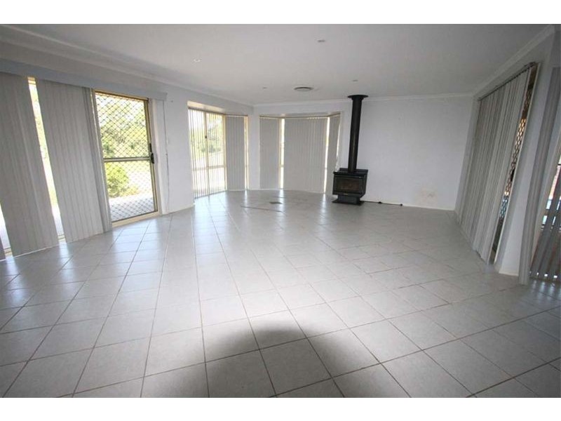 61 Bally Doyle Drive, Ashtonfield NSW 2323