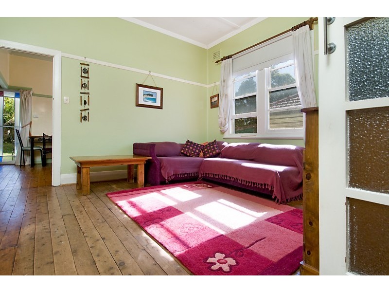 27 Maud Street, Mayfield NSW 2304