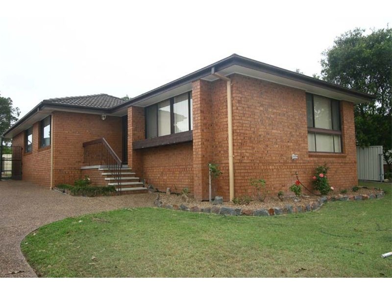 6 Barlow Close, Thornton NSW 2322