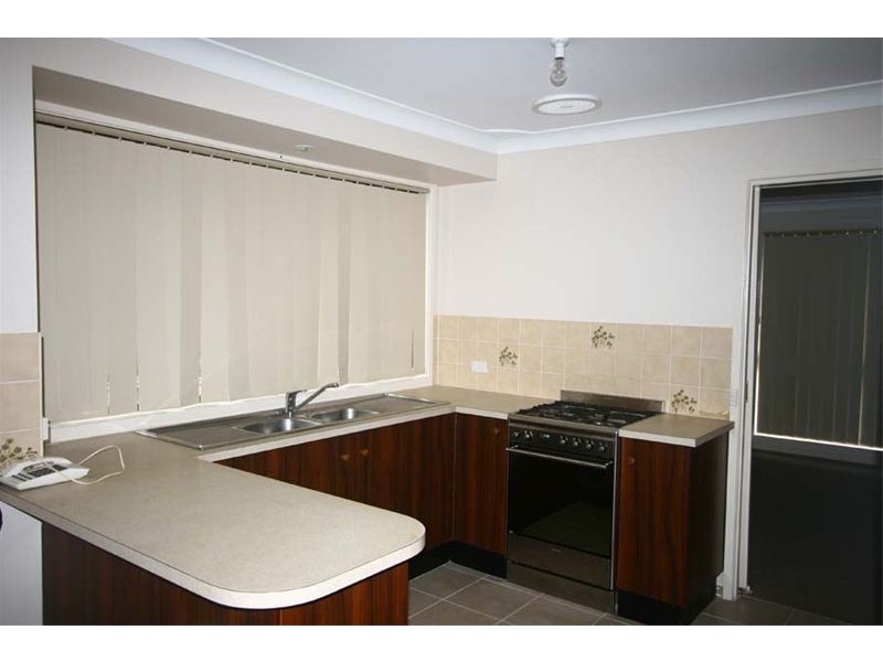 6 Barlow Close, Thornton NSW 2322