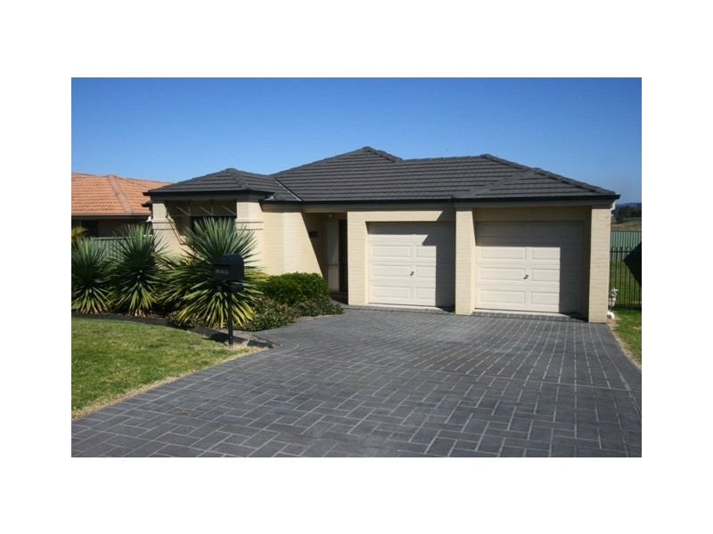 6 Tristania Court, Thornton NSW 2322