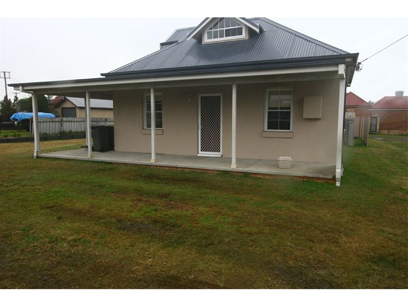 27 Eastern Avenue, Tarro NSW 2322