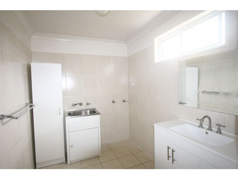 27 Eastern Avenue, Tarro NSW 2322