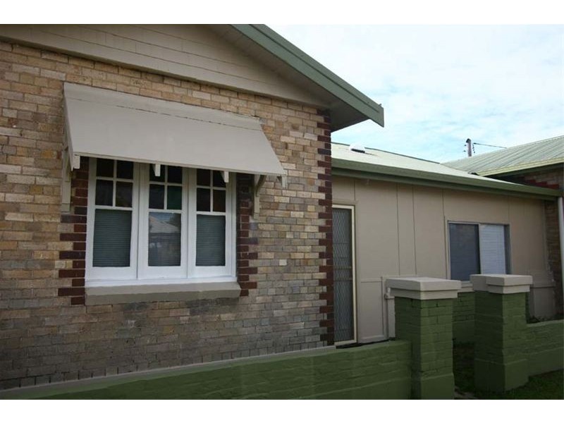 2/7 Railway Avenue, Thornton NSW 2322