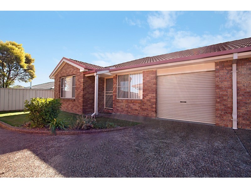 4/2 Bangalay Close, Woodberry NSW 2322