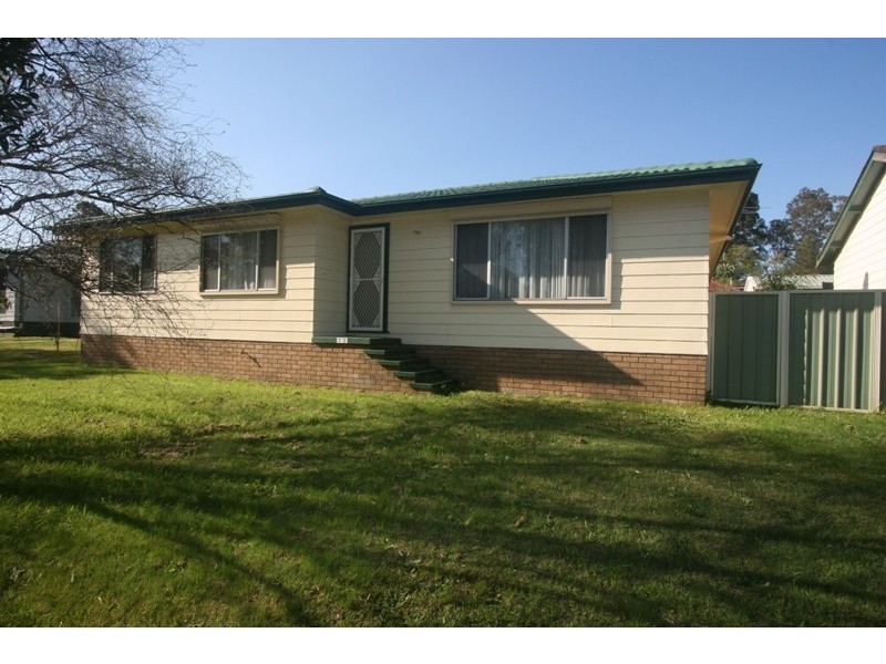 13 Woolley Close, Thornton NSW 2322