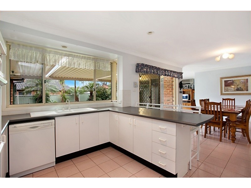 11 Holford Crescent, Thornton NSW 2322