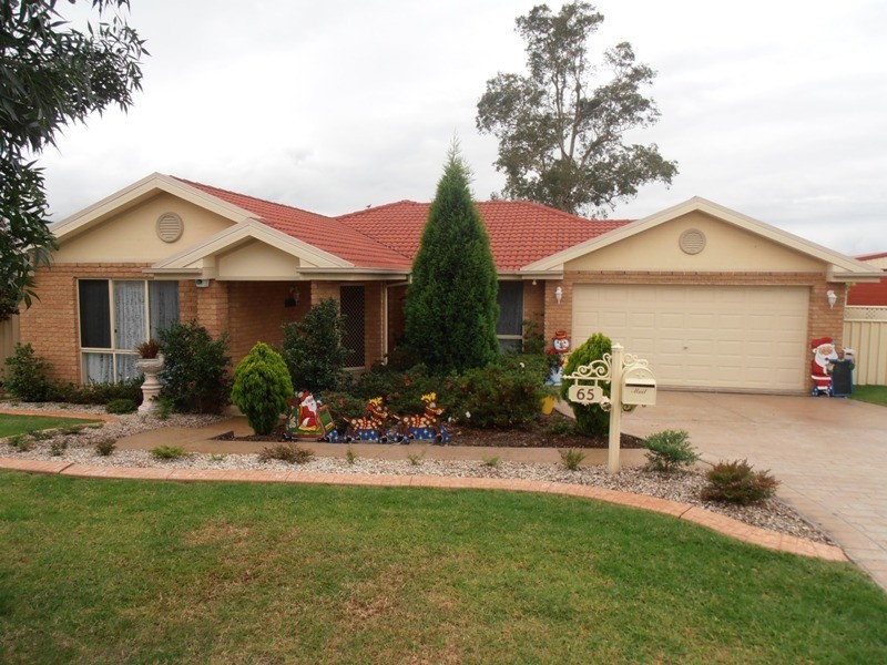 65 Somerset Drive, Thornton NSW 2322