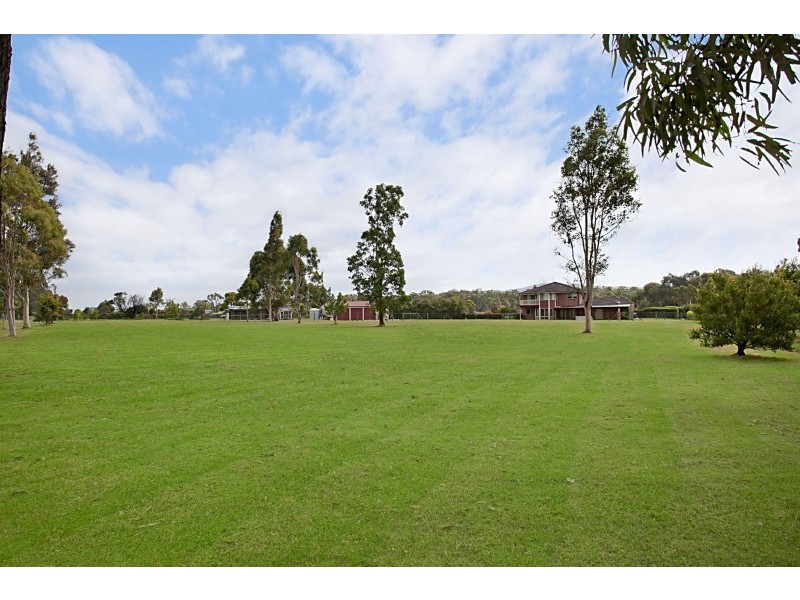 16 cahill close, Black Hill NSW 2322