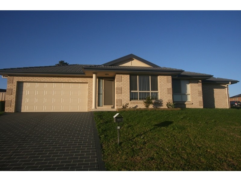 62 Jenna Drive, Raworth NSW 2321