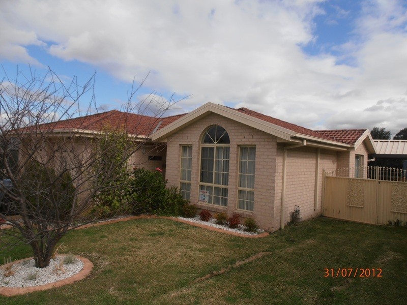 10 Maybush Avenue, Thornton NSW 2322