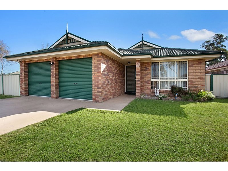 35 Coburn Circuit, Metford NSW 2323