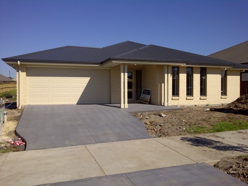 18 Oystercatcher Street, Aberglasslyn NSW 2320