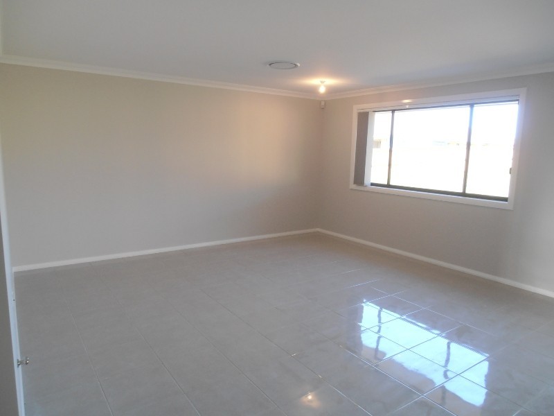 18 Oystercatcher Street, Aberglasslyn NSW 2320