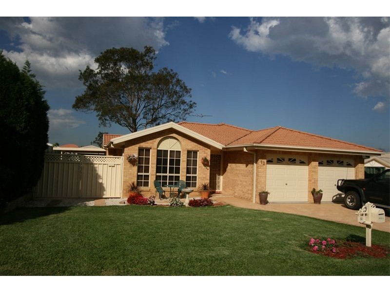 12  Royal Oak Drive, Thornton NSW 2322