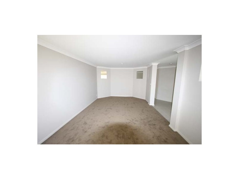 8  Streeton Drive, Metford NSW 2323