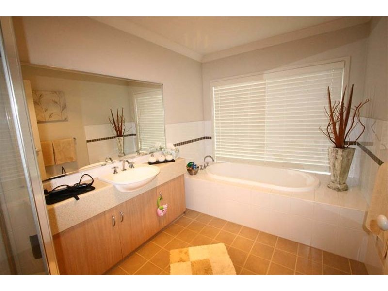 37 Yaldara Avenue, Thornton NSW 2322