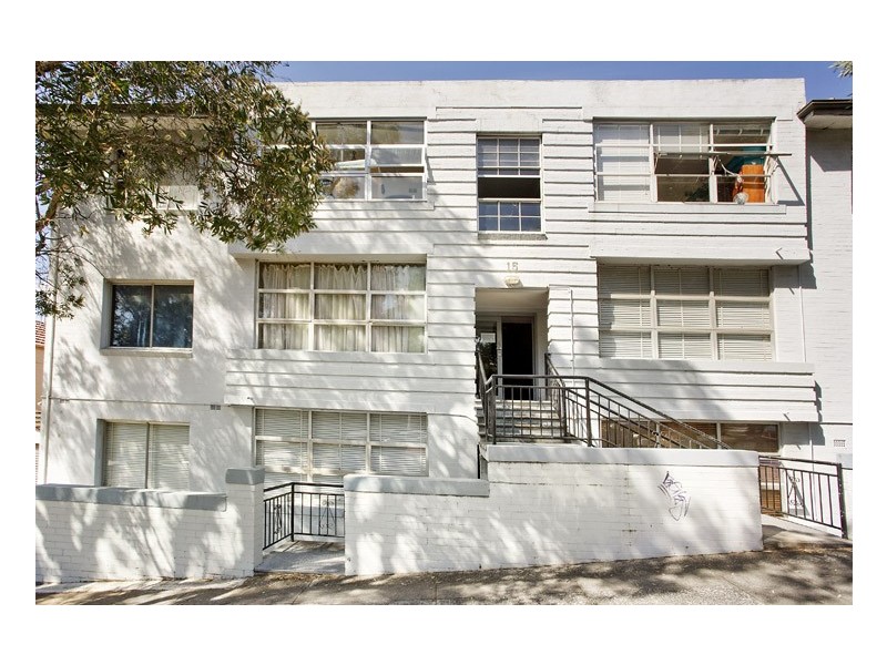 2/15 Wellington Street, Bondi NSW 2026