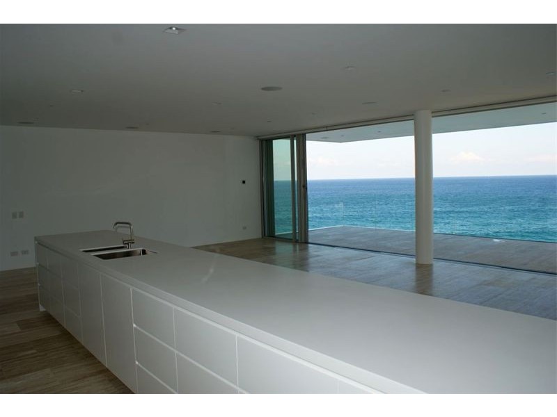 2/11 Kenneth Street, Tamarama NSW 2026