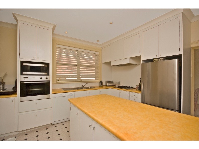 2/18 Fullerton Street, Woollahra NSW 2025