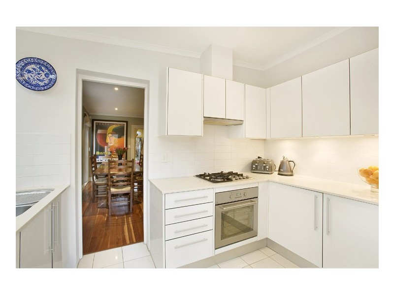 8 Ruthven Street, Bondi Junction NSW 2022