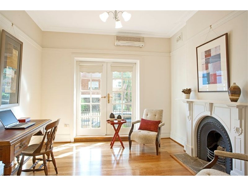 2 Hawken Street, Newtown NSW 2042
