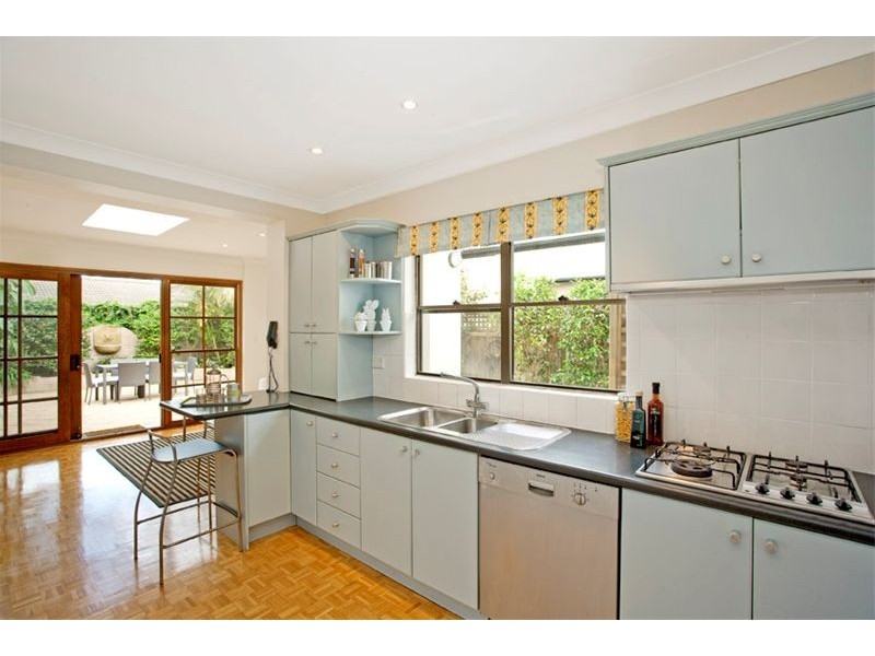 98 St James Road, Bondi Junction NSW 2022