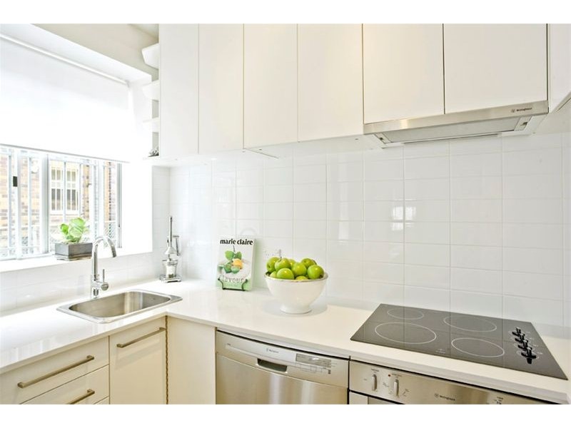2/10a Allens Parade, Bondi Junction NSW 2022