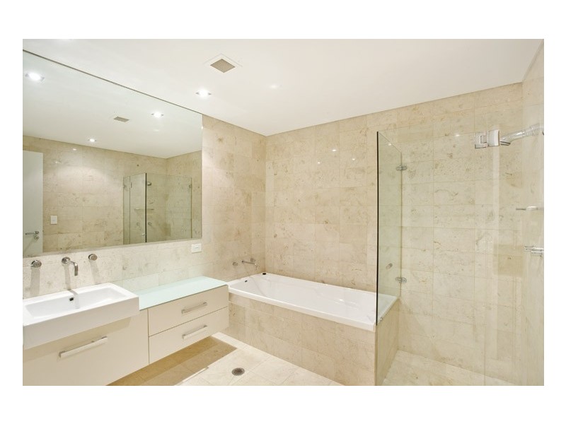 8/30 Fletcher Street, Tamarama NSW 2026