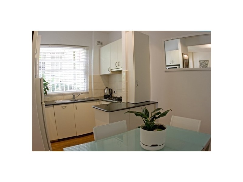 2/326 Edgecliff Road, Woollahra NSW 2025