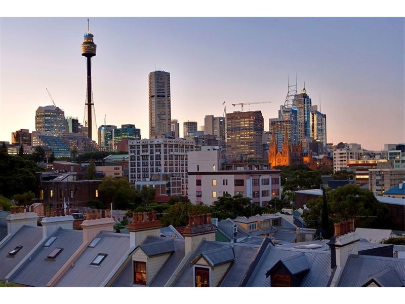 8/2 Kings Lane (between Crown & Riley Street), Darlinghurst NSW 2010