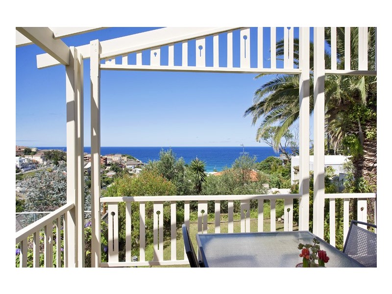 8 Cross Street, Tamarama NSW 2026