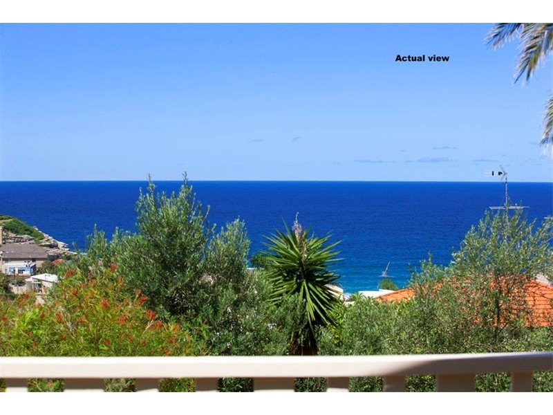 8 Cross Street, Tamarama NSW 2026